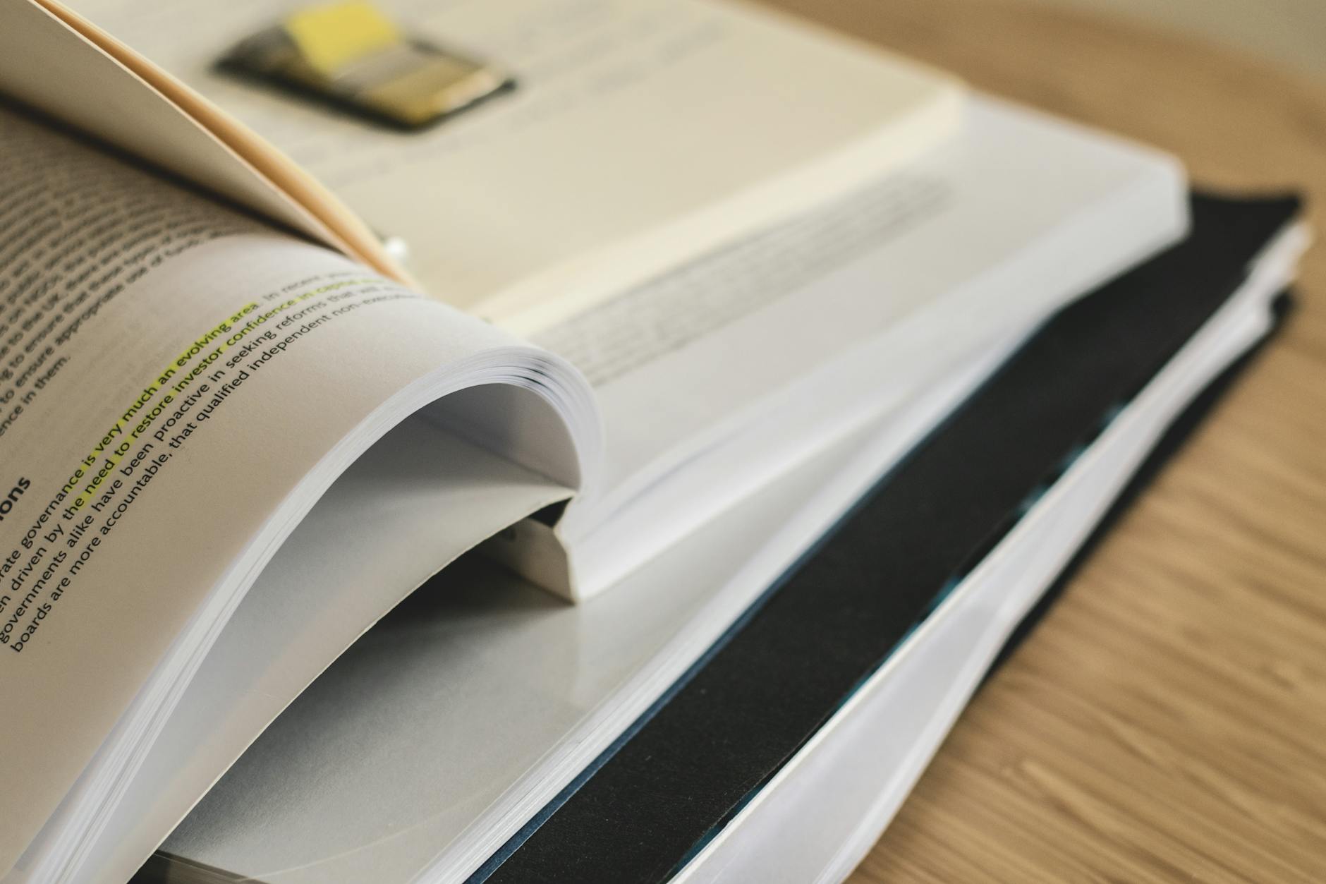 SEP Detalla Cambios en Libros de Texto Tras Despido de Marx Arriaga